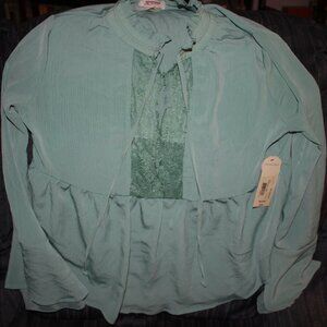 Arizona Jean Company Butterfly Long Sleeve Top - NWT